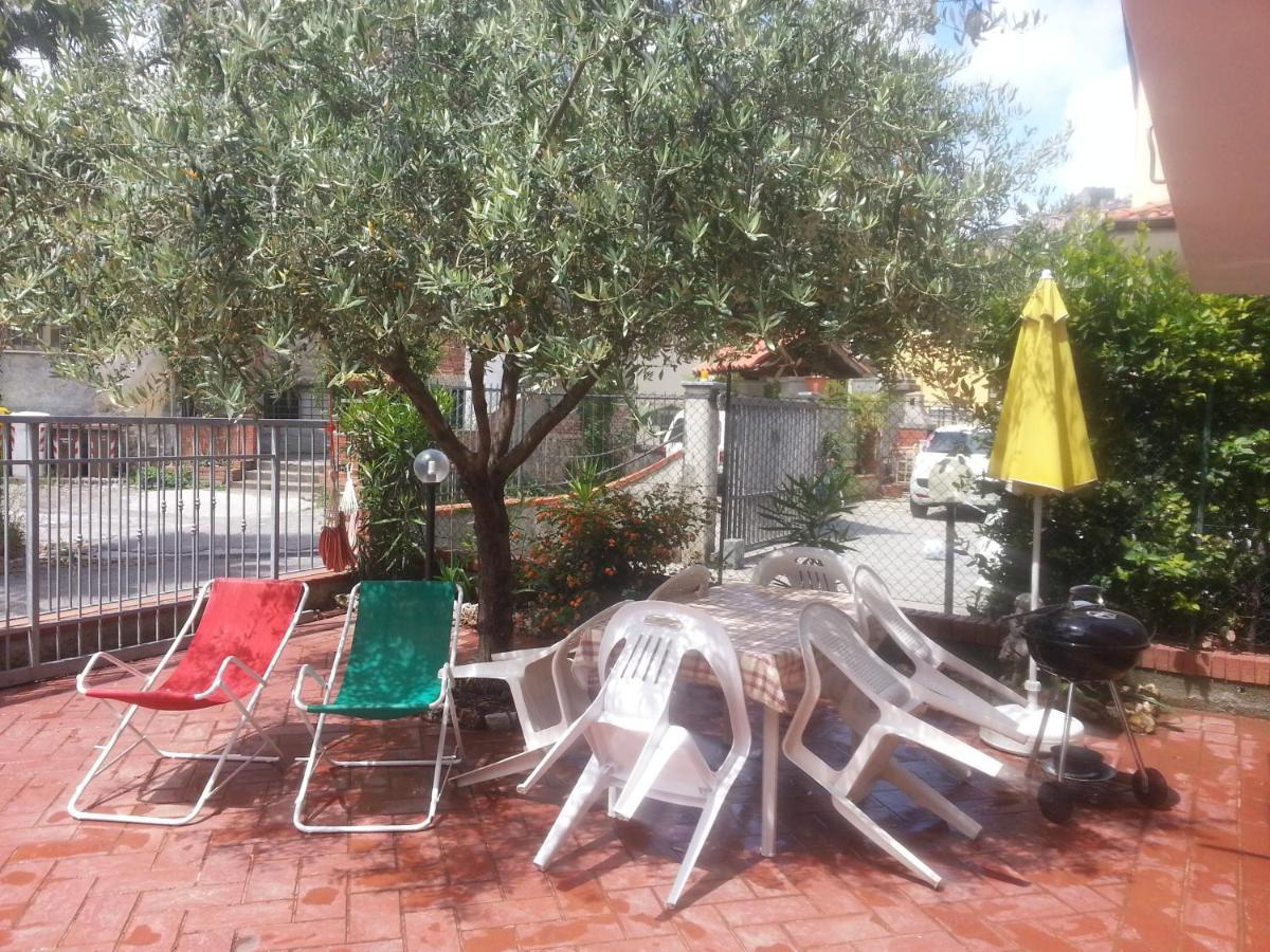 Ca 'Nter Viale Romito Magra Exterior foto